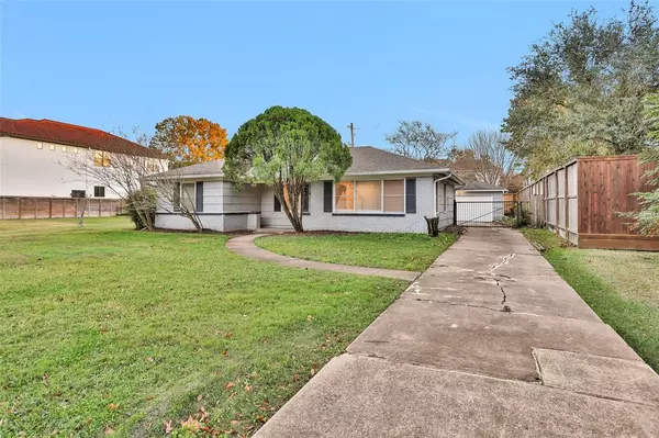 Bellaire, TX 77401,4803 Pine ST