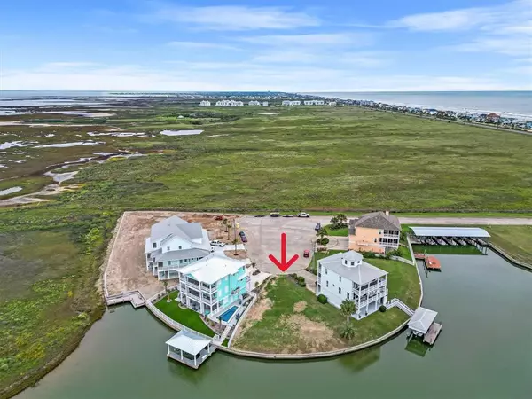 4003 S Sunset Bay DR, Galveston, TX 77554