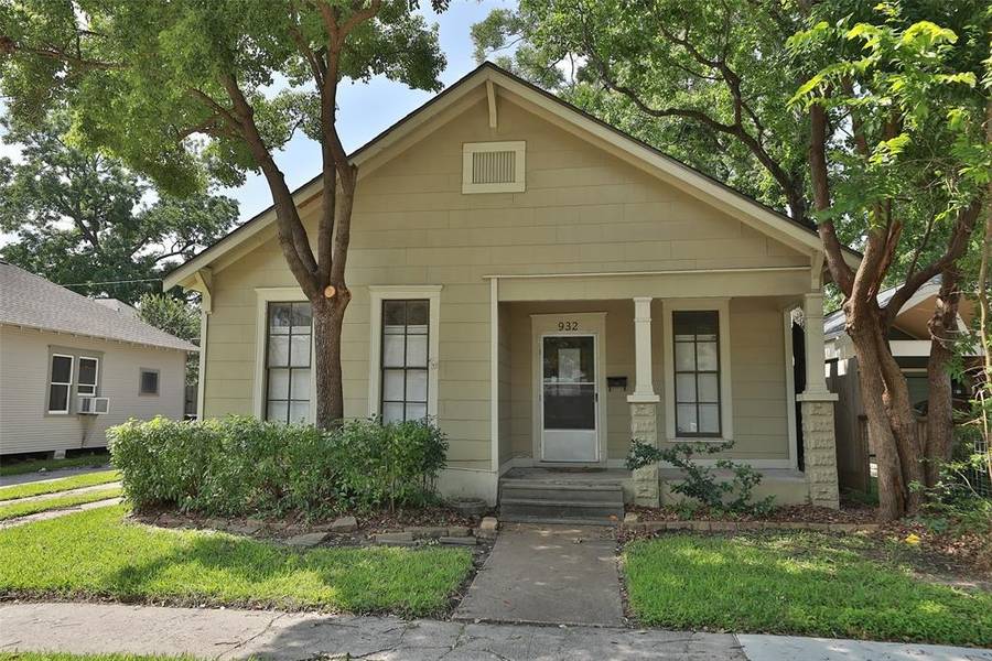 932 W Gardner ST, Houston, TX 77009