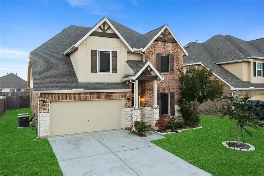 214 San Marcos DR, Baytown, TX 77523