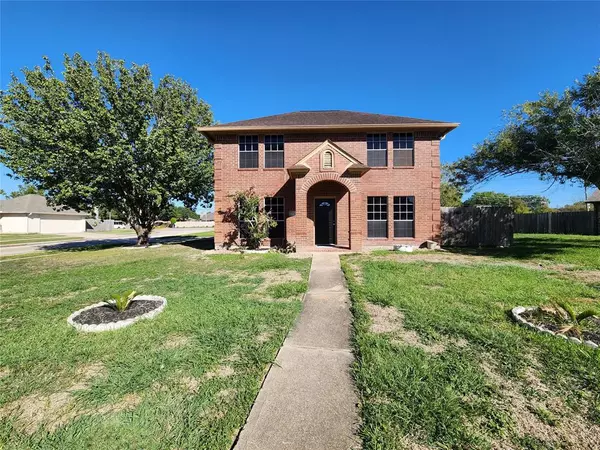 6230 Ghana LN, Pasadena, TX 77505