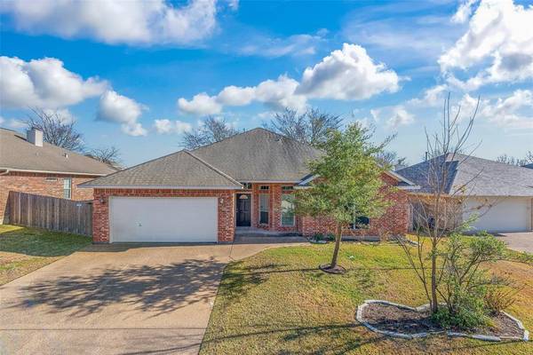 1104 Petersburg CT, College Station, TX 77845