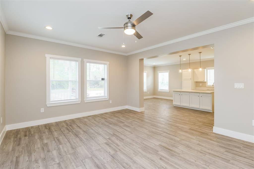 Houston, TX 77028,7914 Record ST