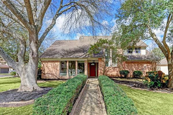 2030 Briargreen DR, Houston, TX 77077