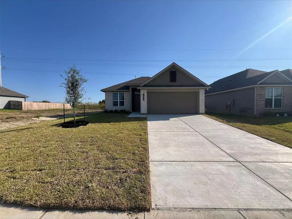 Caldwell, TX 77836,303 Whaley ST