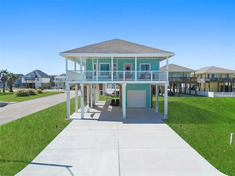 4313 Palapa CIR, Galveston, TX 77554