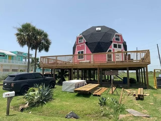 4020 Las Palmas ST, Galveston, TX 77554