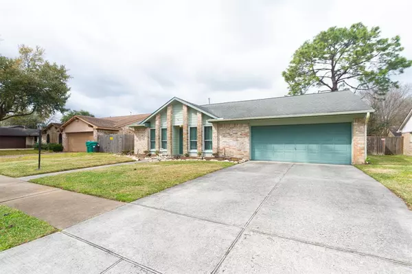 9839 Sagebud LN,  Houston,  TX 77089