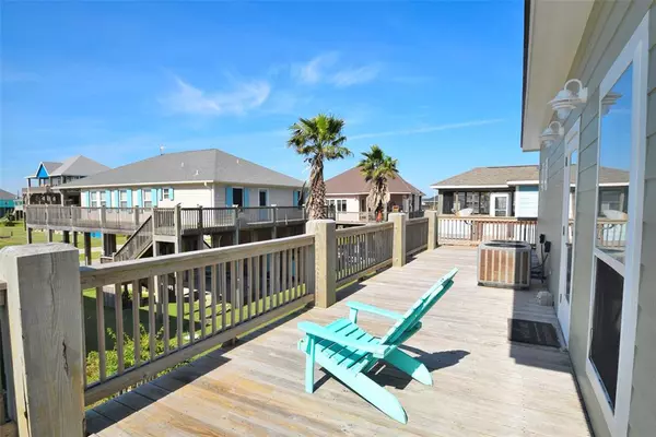 Crystal Beach, TX 77650,815 West LN