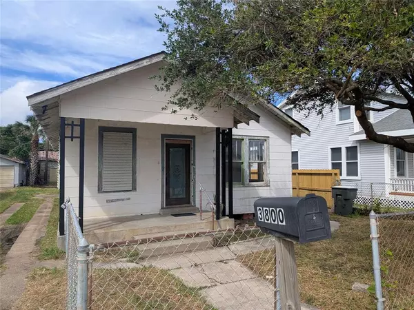 3800 Avenue T, Galveston, TX 77550