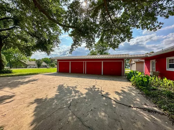 Livingston, TX 77351,126 Lacy LN