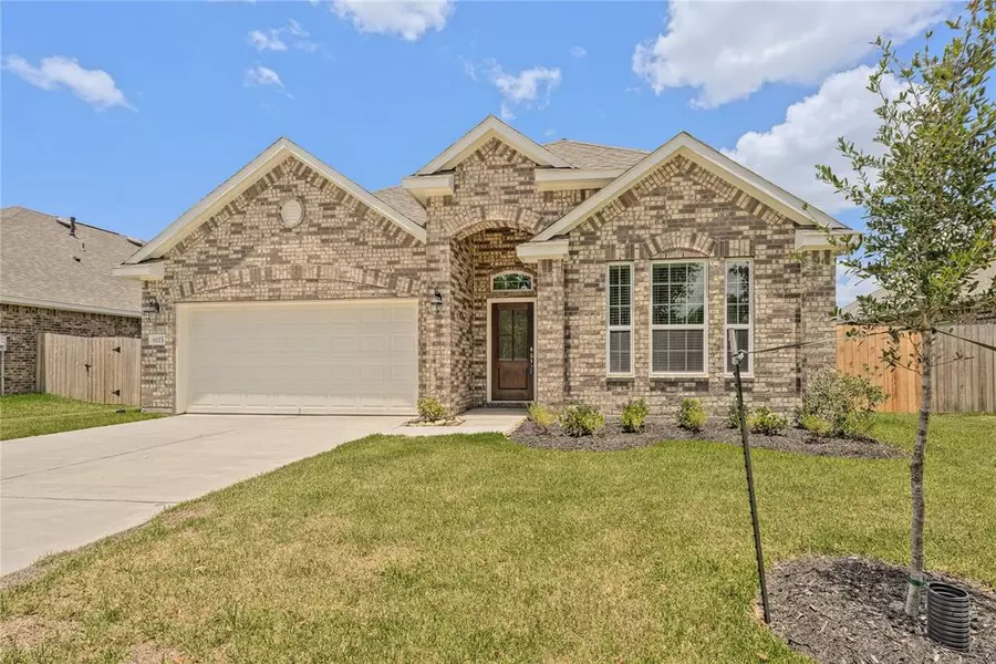 6115 Patton LN, Pearland, TX 77584