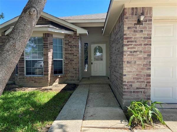 3422 Red Cedar DR, Baytown, TX 77521