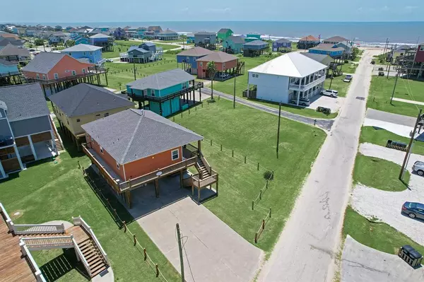 Crystal Beach, TX 77650,934 S CV