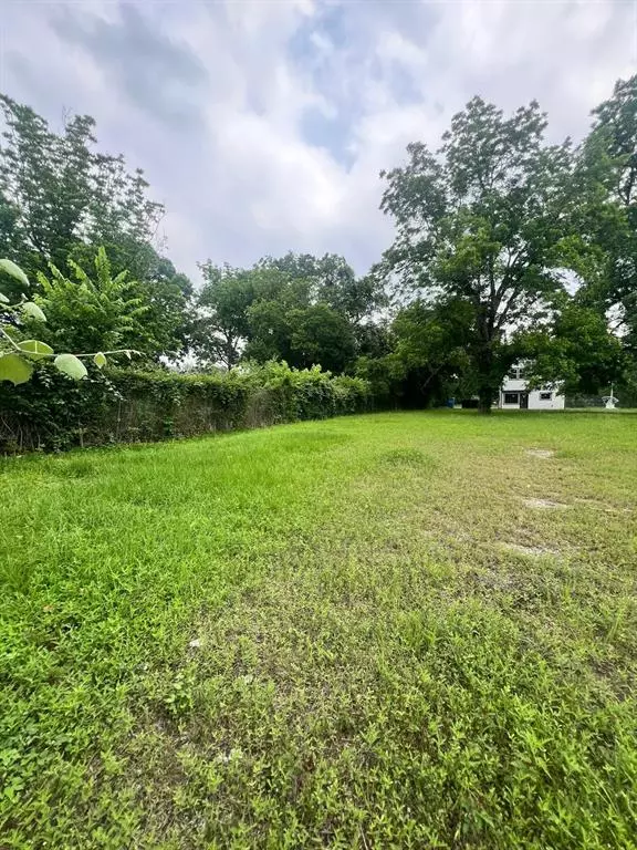 Lot 3 0 Hampton ST, Houston, TX 77088