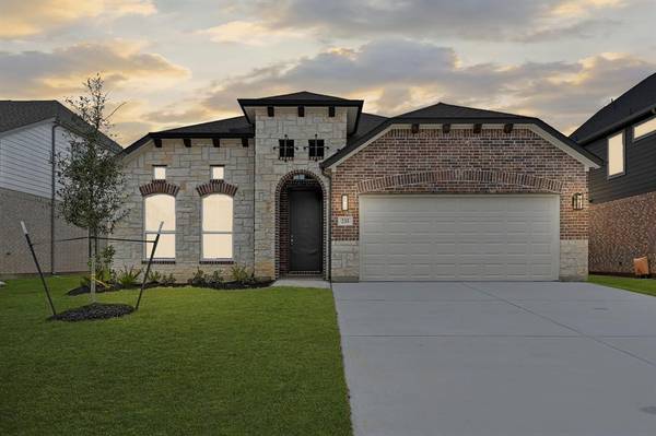 235 Upland DR, Waller, TX 77484