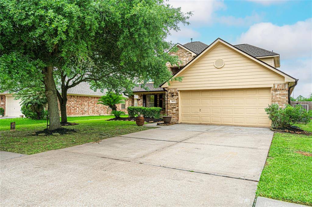 5107 S Blanco DR, Pearland, TX 77584