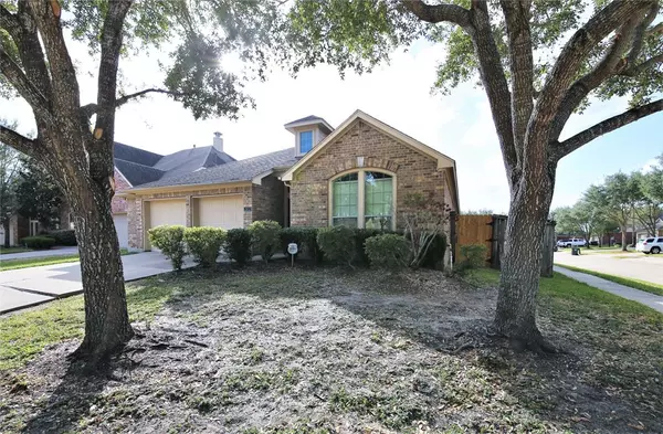 Pearland, TX 77584,2802 Highland Lake CT