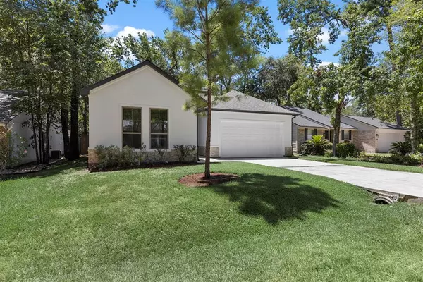 The Woodlands, TX 77381,2 E Wavy Oak Circle CIR