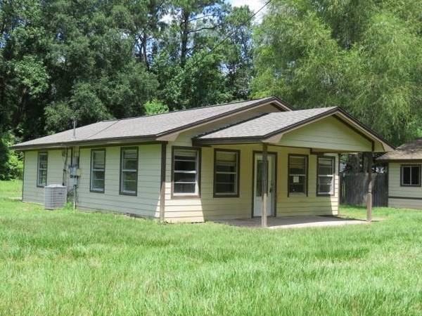 285 Bluebird ST, Vidor, TX 77662