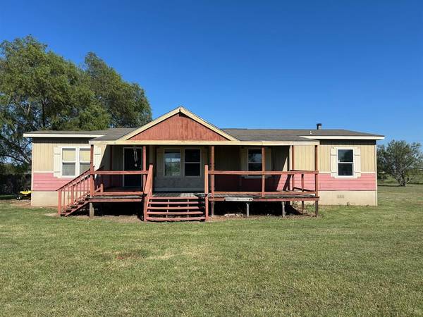 1150 Prairie Valley Rd, West Point, TX 78963