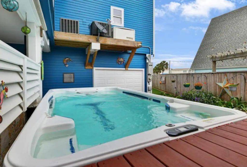 Jamaica Beach, TX 77554,16615 Sandpiper RD