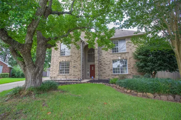 807 Knotty Elmwood Trail TRL, Houston, TX 77062