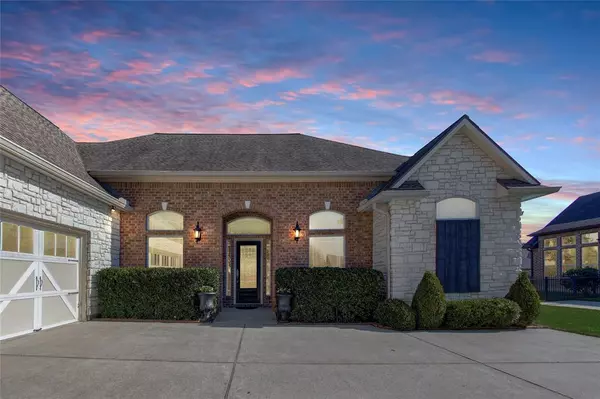 5908 White Oak TRCE, Conroe, TX 77304