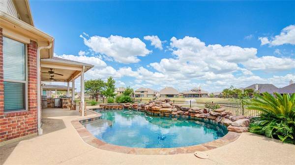 23502 Starbridge Lake LN, Richmond, TX 77407