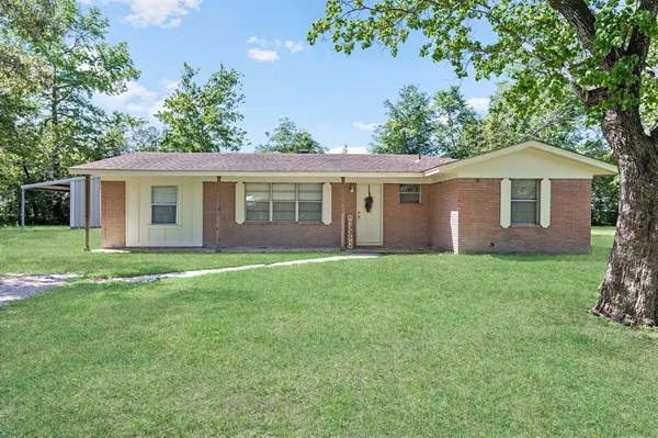 110 Whispering Oaks ST, Lumberton, TX 77657