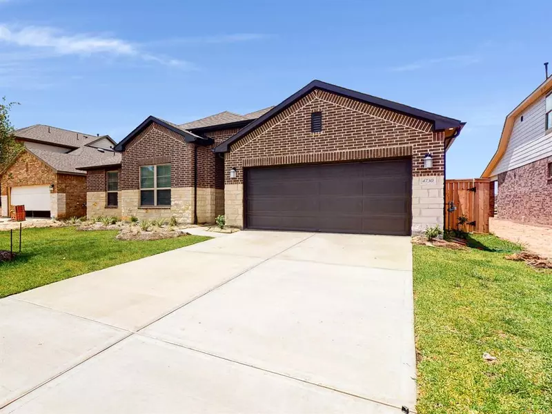 4730 Great Acre LN, Fresno, TX 77545