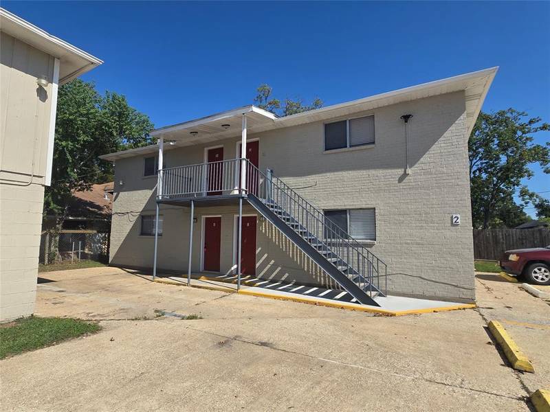 1020 N Main ST #8, Baytown, TX 77520