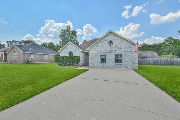 25381 Cedar LN, Splendora, TX 77372