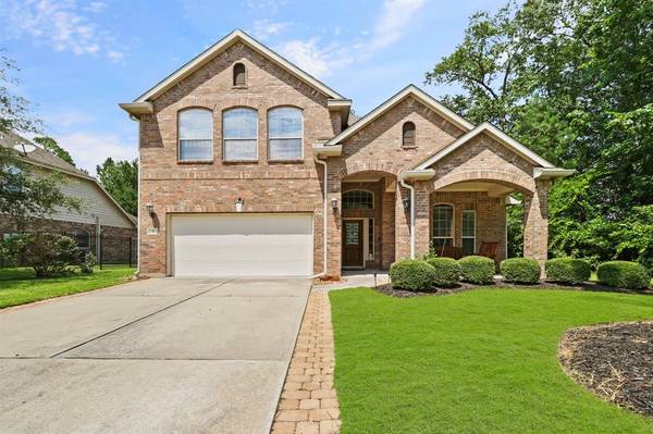 2 N Rocky Point CIR, Spring, TX 77389