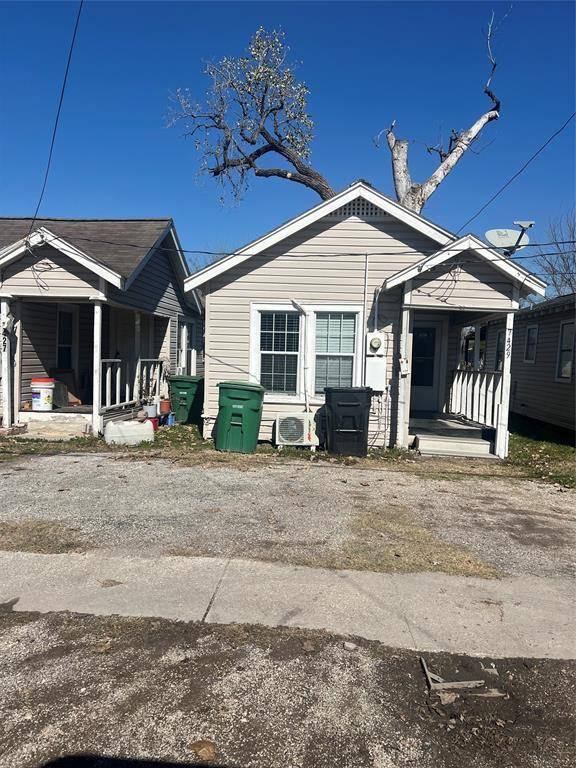 7427 Avenue H, Houston, TX 77011