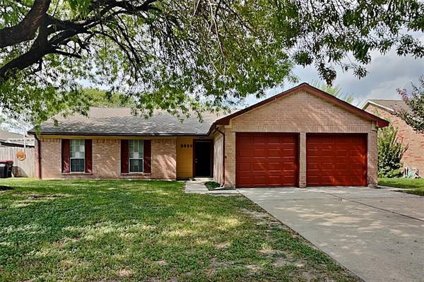 9922 Golden Sunshine DR, Houston, TX 77064