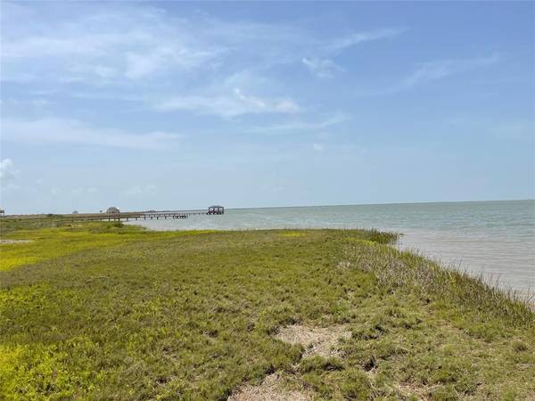 3349 Bay Point DR, Palacios, TX 77465