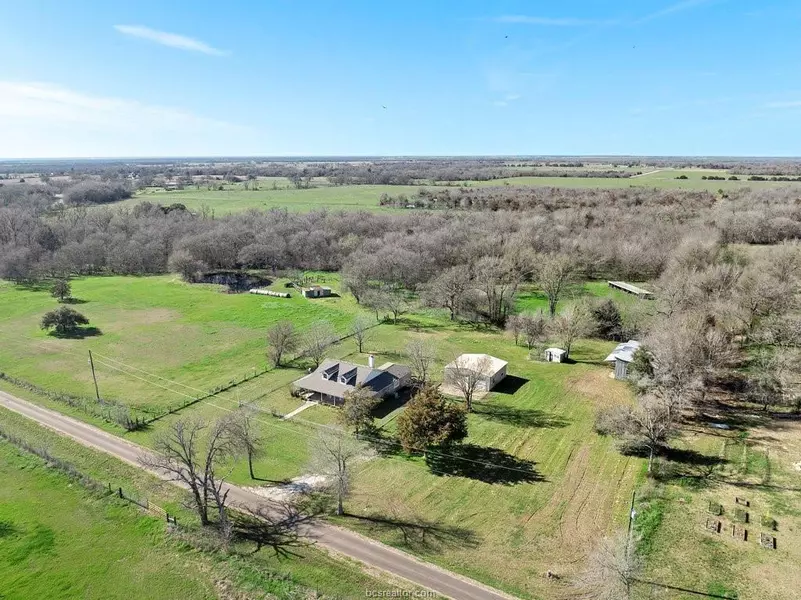 295 Bielamowicz RD, Bremond, TX 76629