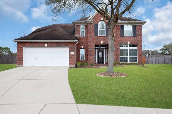 9909 King William DR, La Porte, TX 77571