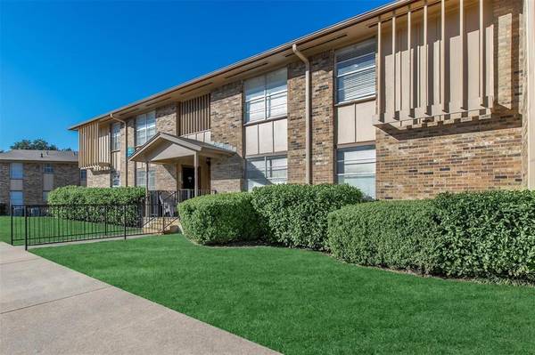 5501 Adams DR #607, Haltom City, TX 76117