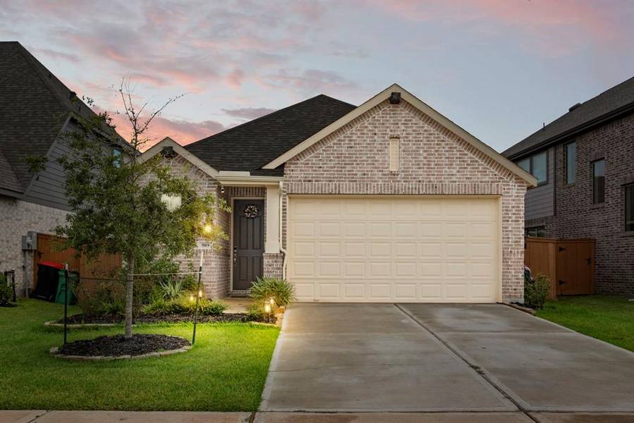 909 Crystal Bend Lane, Katy, TX 77493