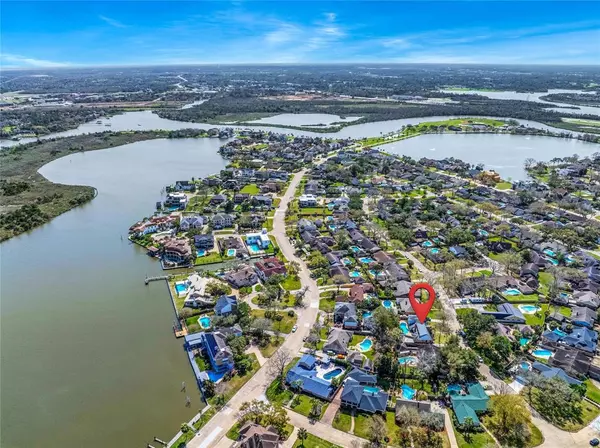 Nassau Bay, TX 77058,18611 Cape Charles LN