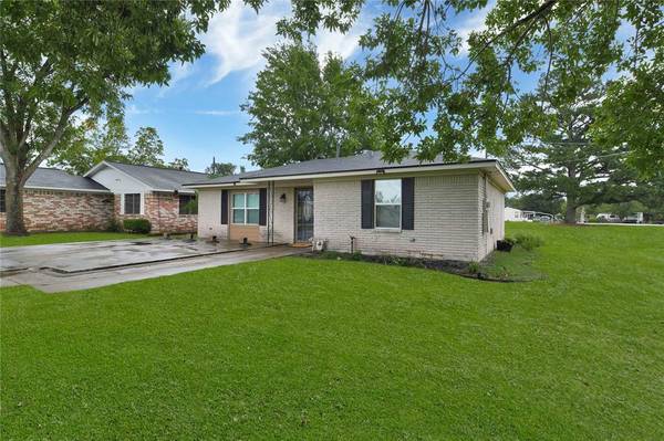 1230 1st Street, Hempstead, TX 77445