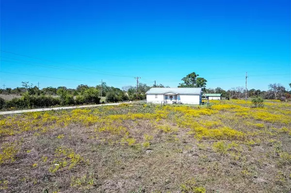 Iola, TX 77861,5.3 +/- Acres FM 39