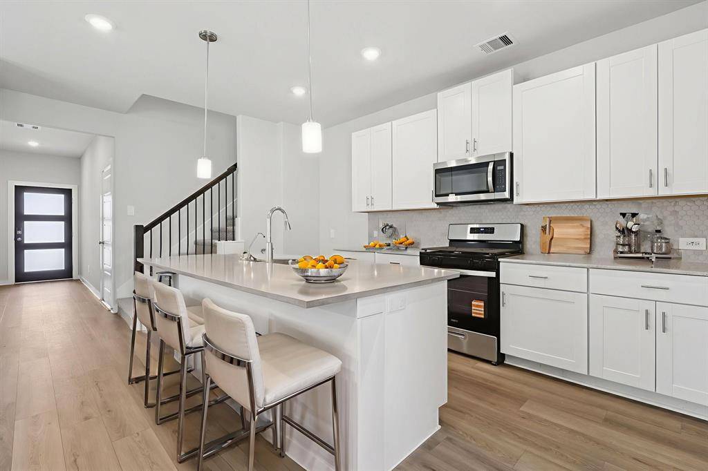 17881 Stone Terrace LN, Montgomery, TX 77316