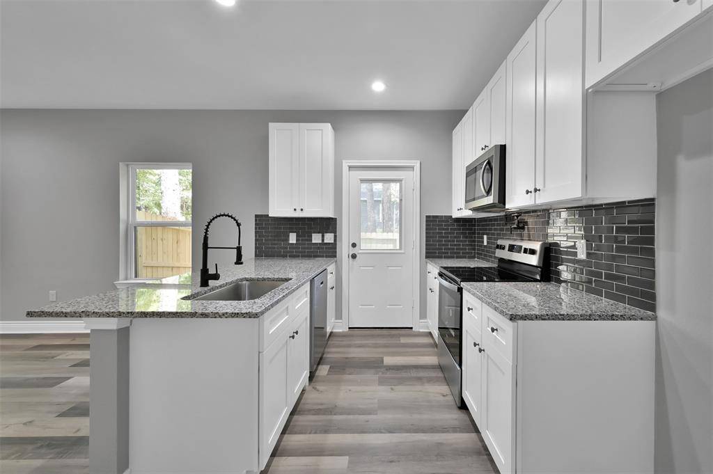 Montgomery, TX 77316,16995 E Alderson