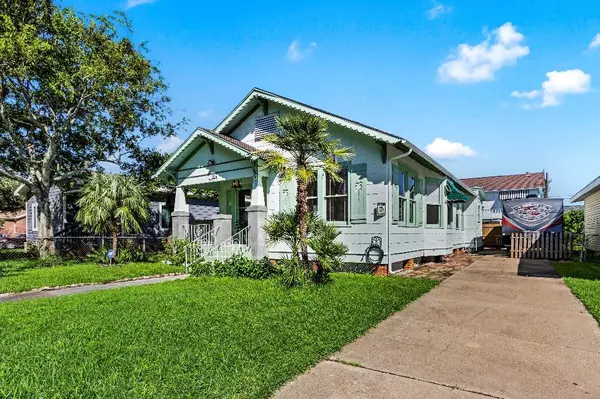 5124 Avenue O 1/2, Galveston, TX 77551