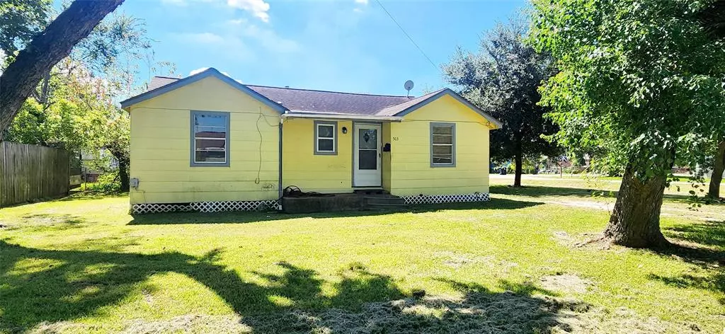 503 Mckee ST, Clute, TX 77531