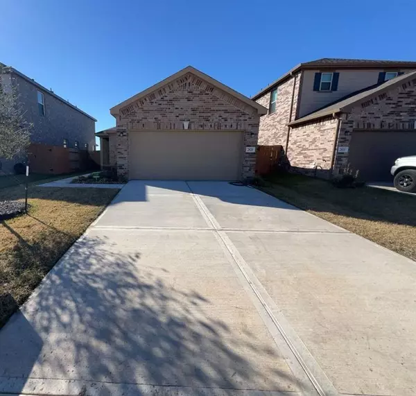 2829 Shimmer Edge DR, Katy, TX 77493