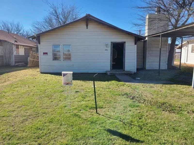 306 E Ida AVE, Electra, TX 76360